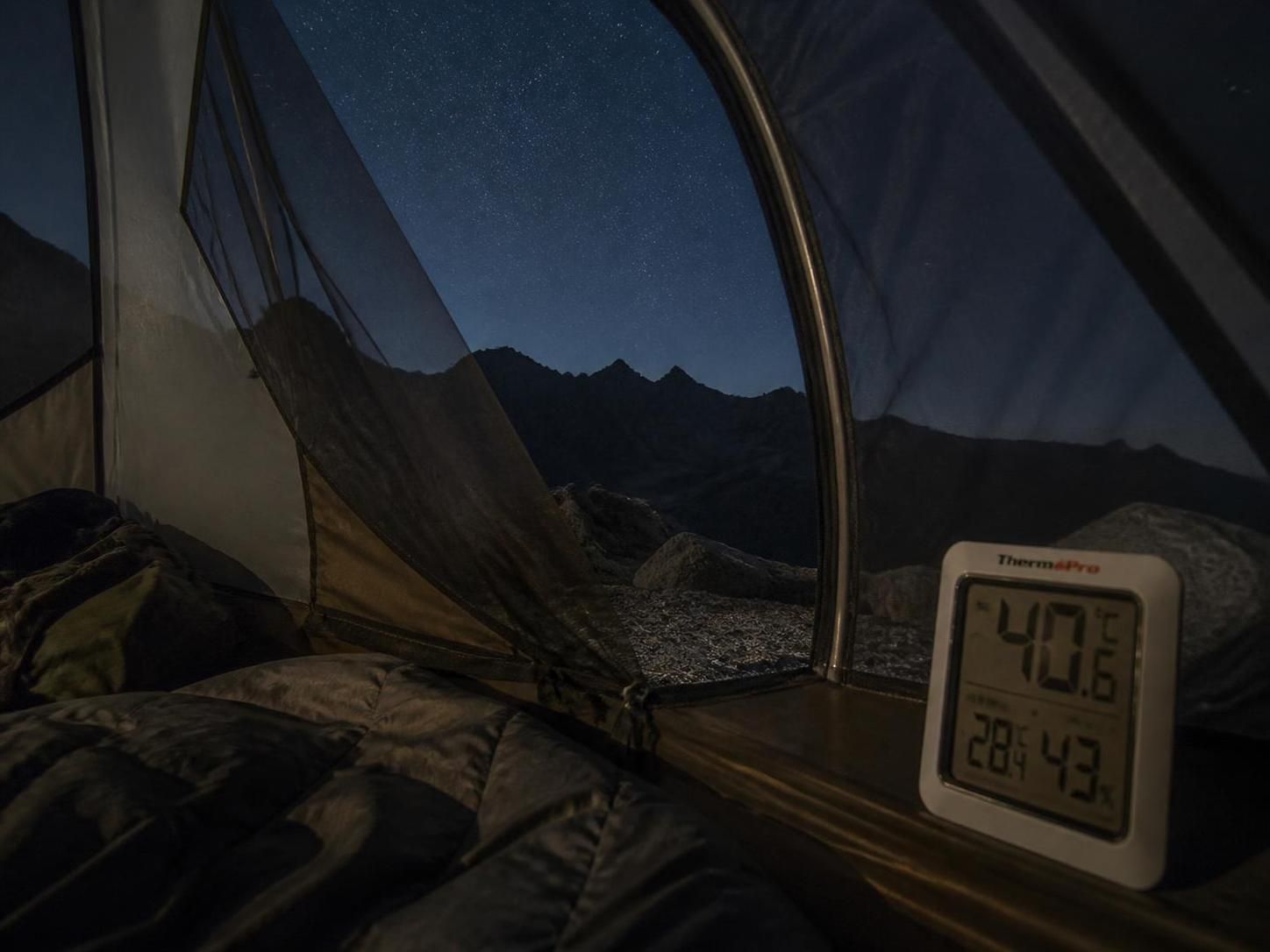 découvrez le récit captivant d'une nuit de canicule 2024 en bivouac, où la température dans la tente a grimpé jusqu'à 41°c à 3h du matin, défiant le sommeil et la résistance au chaud.